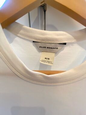 Club Monaco White Short-Sleeve Perfect Tee